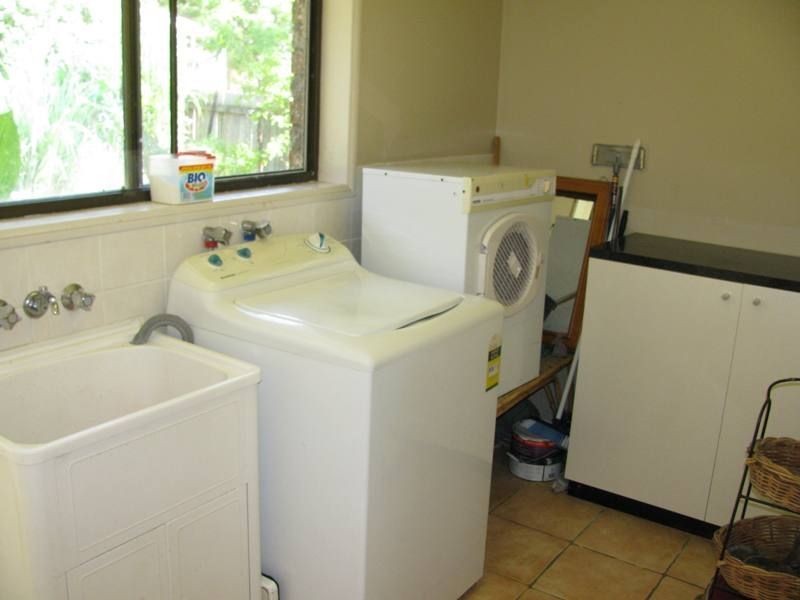 8 Nichols St, Beerwah QLD 4519