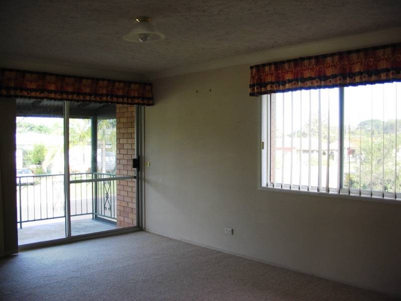 2 – 4  Coronation  Ave, Golden Beach QLD 4551