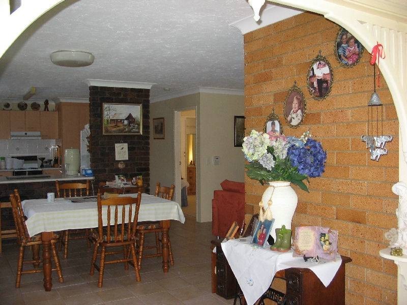 4  Coronation  Ave, Caloundra QLD 4551