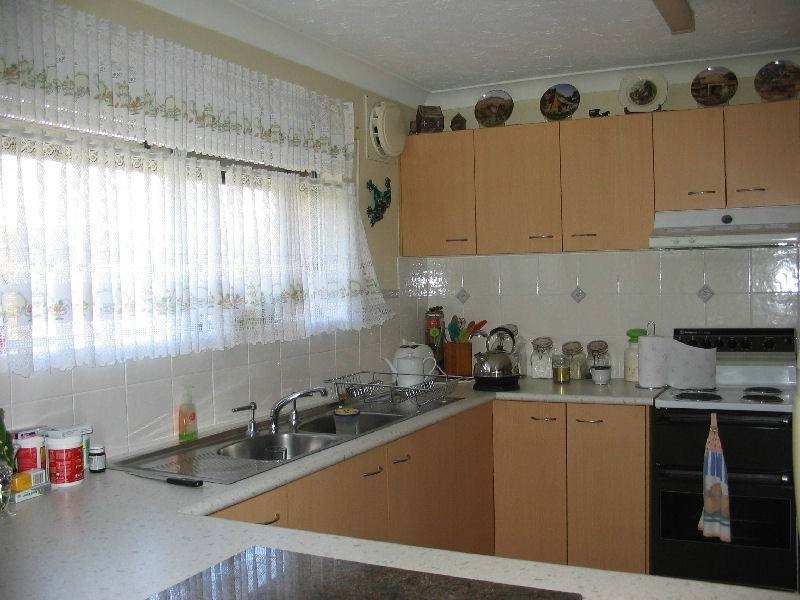 4  Coronation  Ave, Caloundra QLD 4551