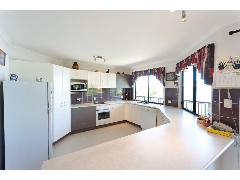 24 Grey Gum Drv, Caloundra QLD 4551