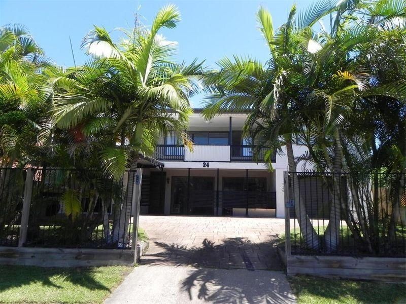 24 BEERBURRUM, Dicky Beach QLD 4551
