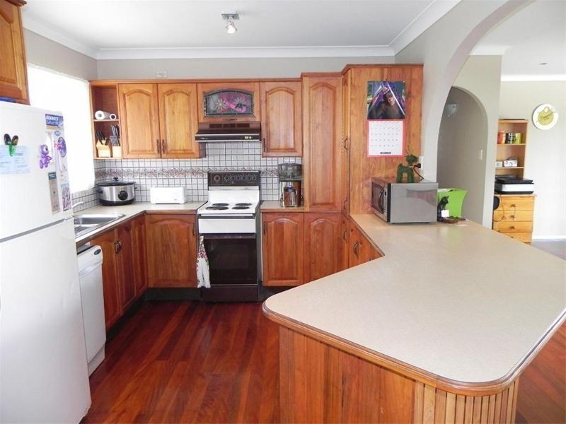 24 BEERBURRUM, Dicky Beach QLD 4551