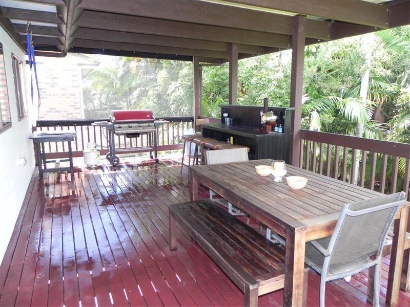 24 BEERBURRUM, Dicky Beach QLD 4551