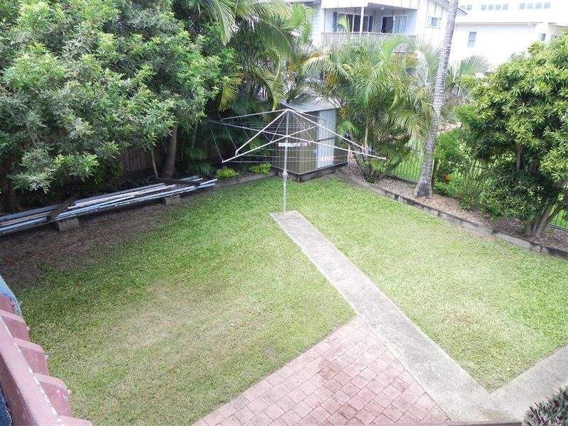 24 BEERBURRUM, Dicky Beach QLD 4551