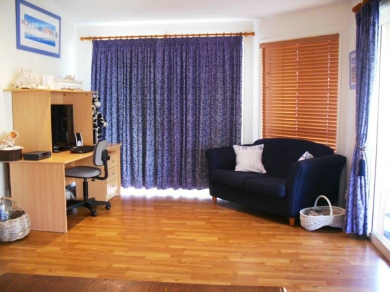 8 AZALEA PLACE, Caloundra QLD 4551