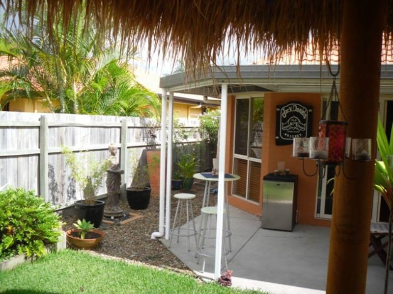 8 AZALEA PLACE, Caloundra QLD 4551