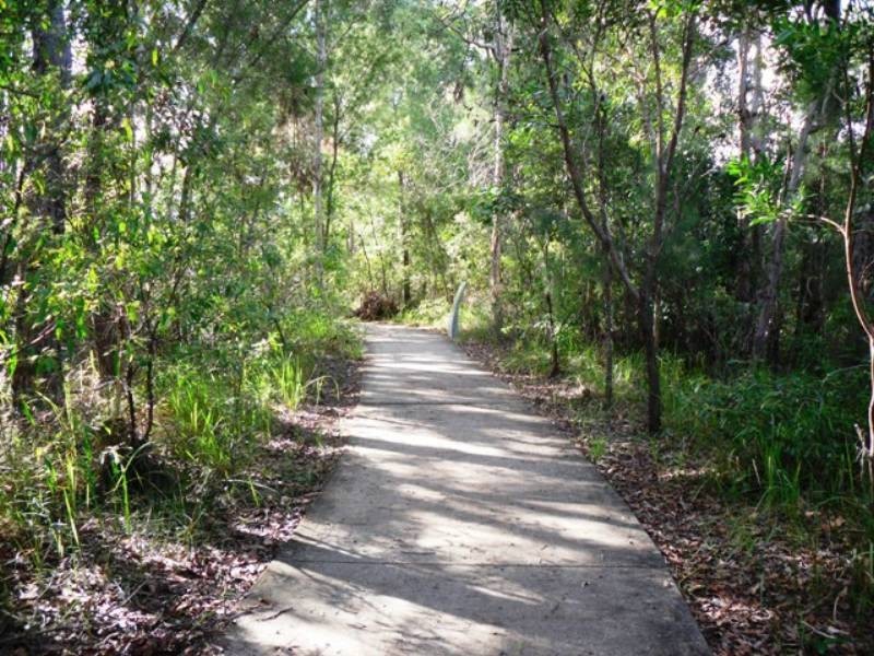 8 AZALEA PLACE, Caloundra QLD 4551