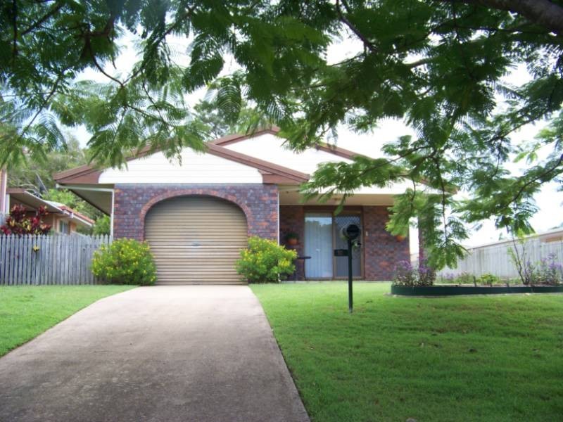 10 ROSLIN, Moffat Beach QLD 4551