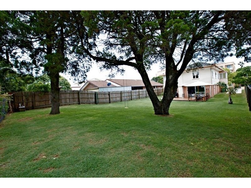 26 Taylor Ave, Golden Beach QLD 4551