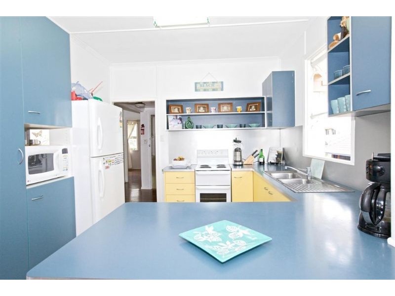 26 Taylor Ave, Golden Beach QLD 4551