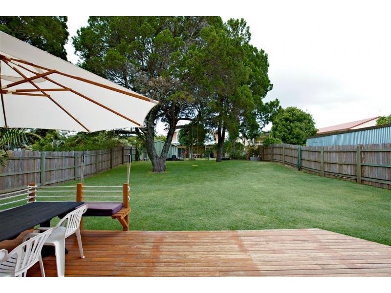 26 Taylor Ave, Golden Beach QLD 4551