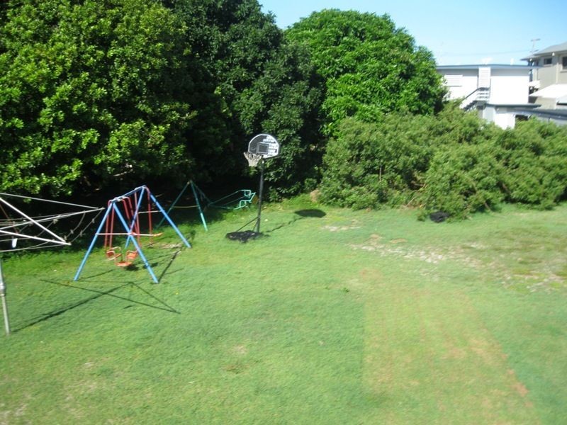 37 Kennedy Pde, Golden Beach QLD 4551