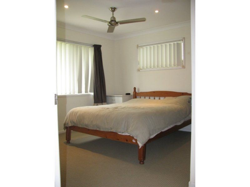 1 Justin Ct, Moffat Beach QLD 4551