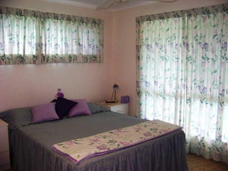 10 ROSLIN ST, Moffat Beach QLD 4551