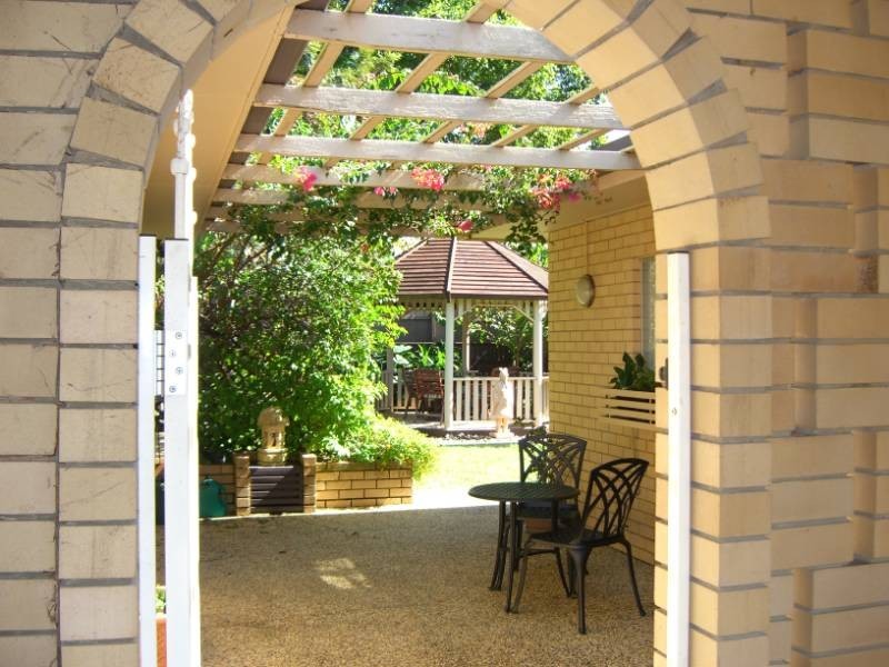 4 BUSHLARK, Caloundra QLD 4551