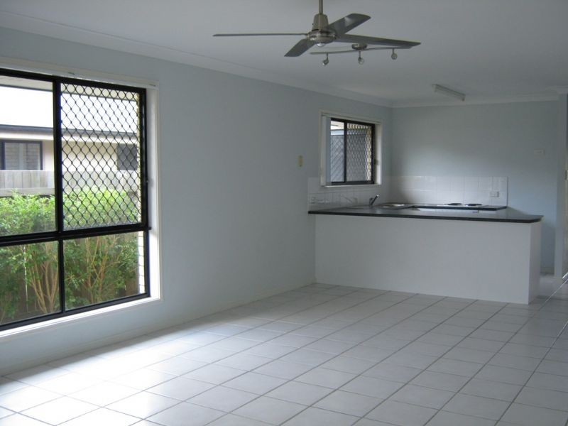 6 SAMSON CCT, Caloundra West QLD 4551