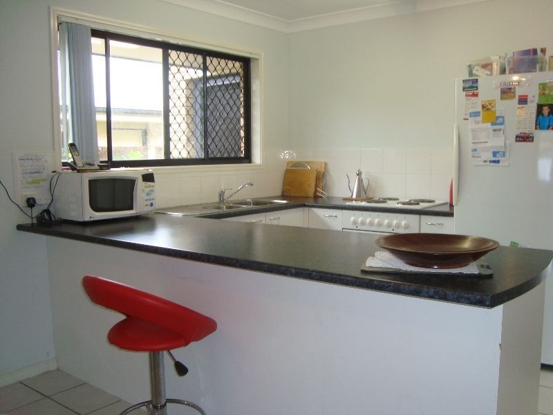 6 SAMSON CCT, Caloundra West QLD 4551