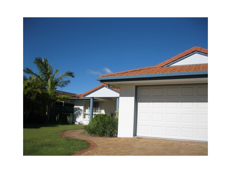 20 FIREFLY, Pelican Waters QLD 4551