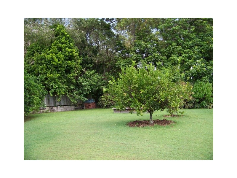 10 ROSLIN ST, Moffat Beach QLD 4551