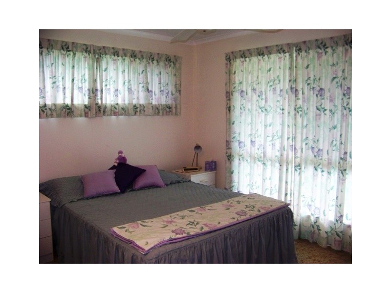 10 ROSLIN ST, Moffat Beach QLD 4551