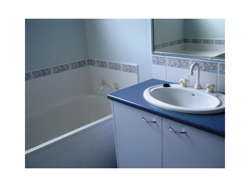 6 SAMSON, Caloundra West QLD 4551