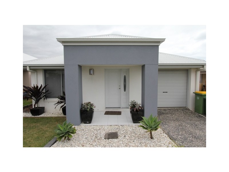 16 WHITE CEDAR DRIVE, Meridan Plains QLD 4551