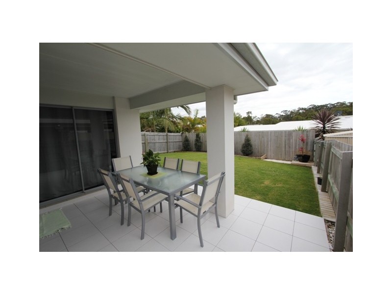 16 WHITE CEDAR DRIVE, Meridan Plains QLD 4551