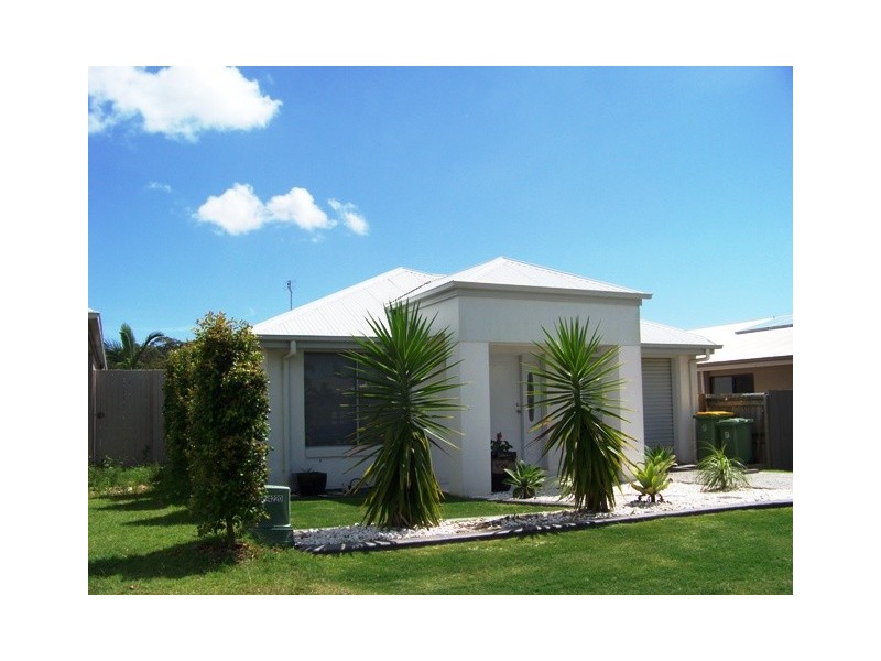 16 WHITE CEDAR DRIVE, Meridan Plains QLD 4551