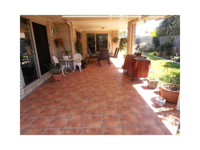 12 Clunie St, Caloundra West QLD 4551