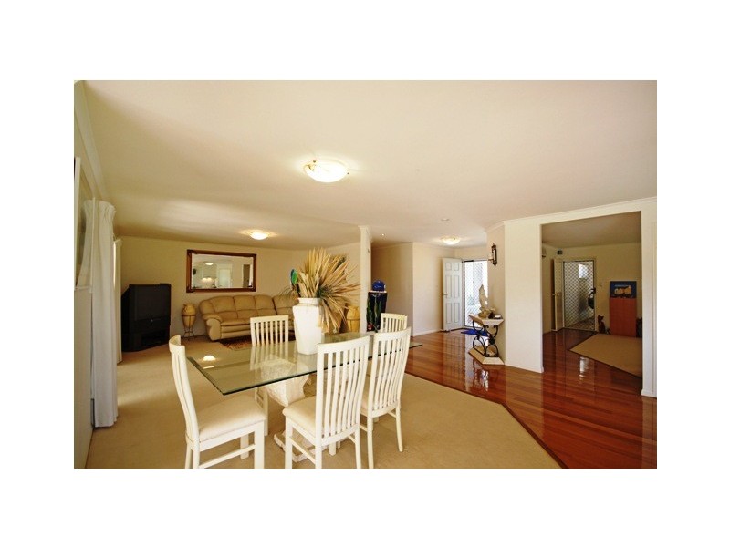 6 HEATH COURT, Little Mountain QLD 4551