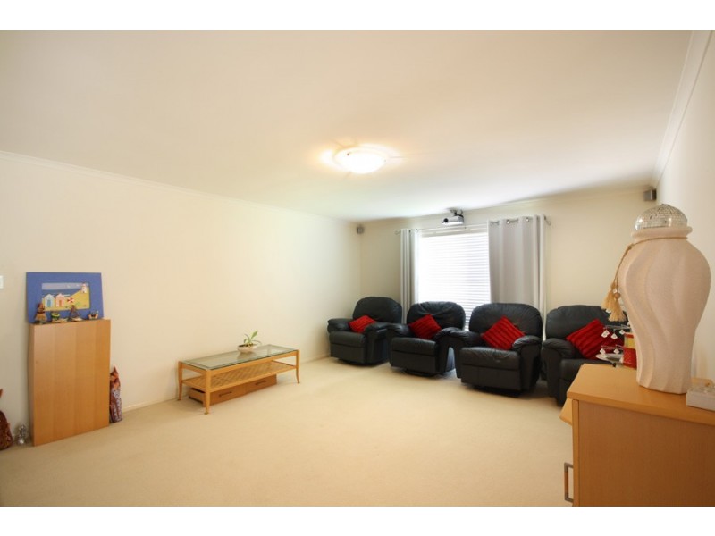 6 HEATH COURT, Little Mountain QLD 4551