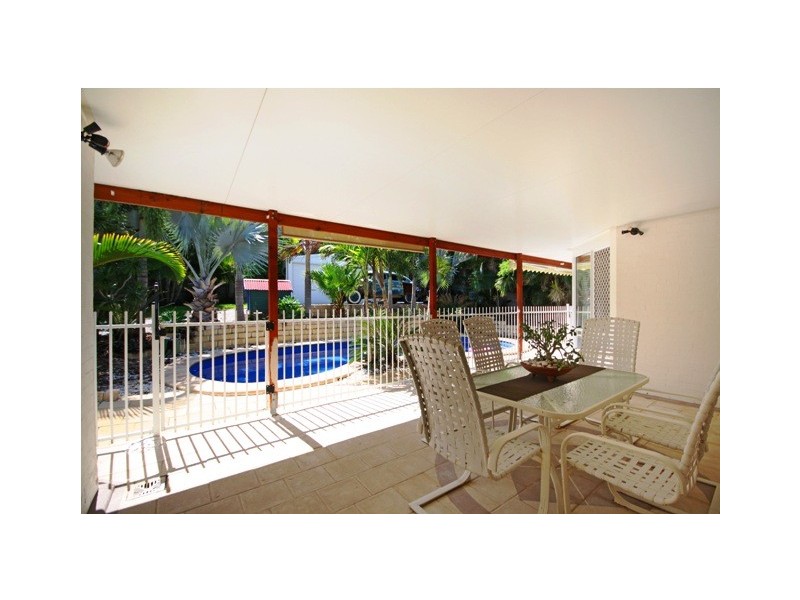 6 HEATH COURT, Little Mountain QLD 4551
