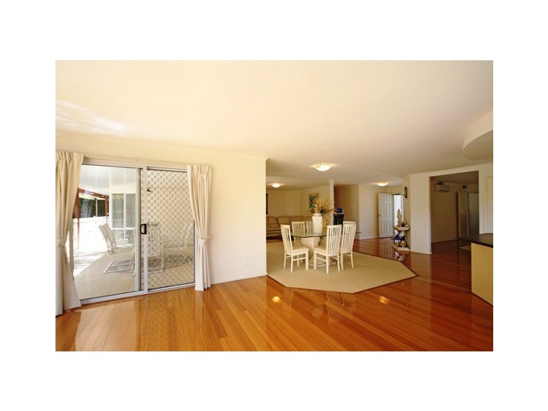 6 HEATH COURT, Little Mountain QLD 4551