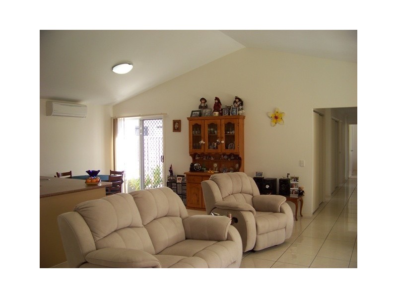 46 ELVENA, Little Mountain QLD 4551