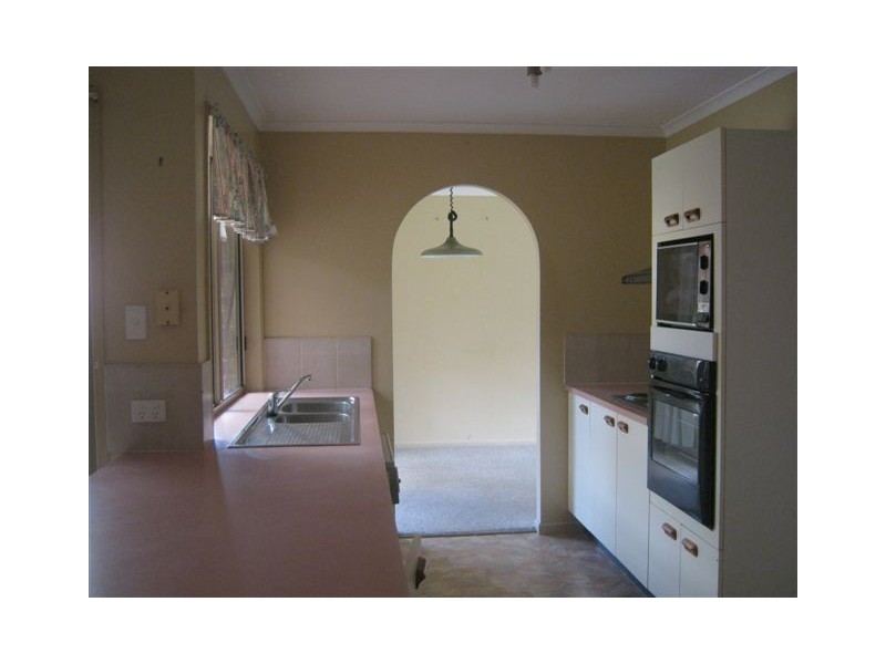 119 COOROORA STREET, Battery Hill QLD 4551