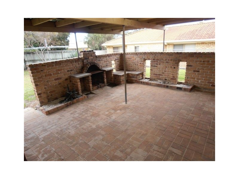 119 COOROORA STREET, Battery Hill QLD 4551