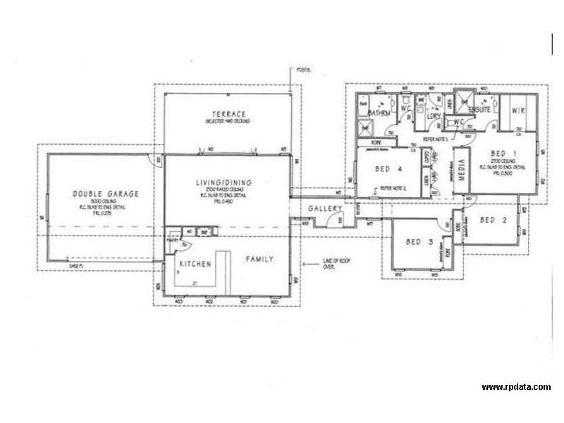 4 Maldives Place, Kawana Island QLD 4575