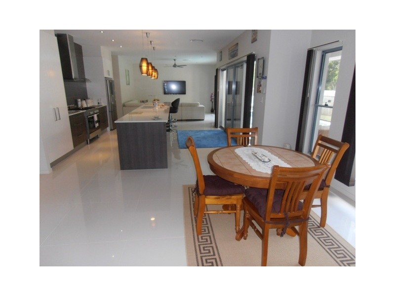 7 Mansell Street, Caloundra QLD 4551