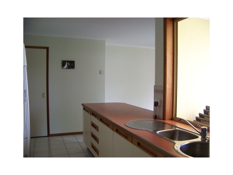 117 COOROORA STREET, Battery Hill QLD 4551