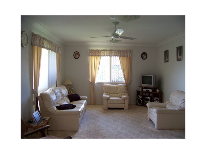 148 BEERBURRUM ST, Aroona QLD 4551