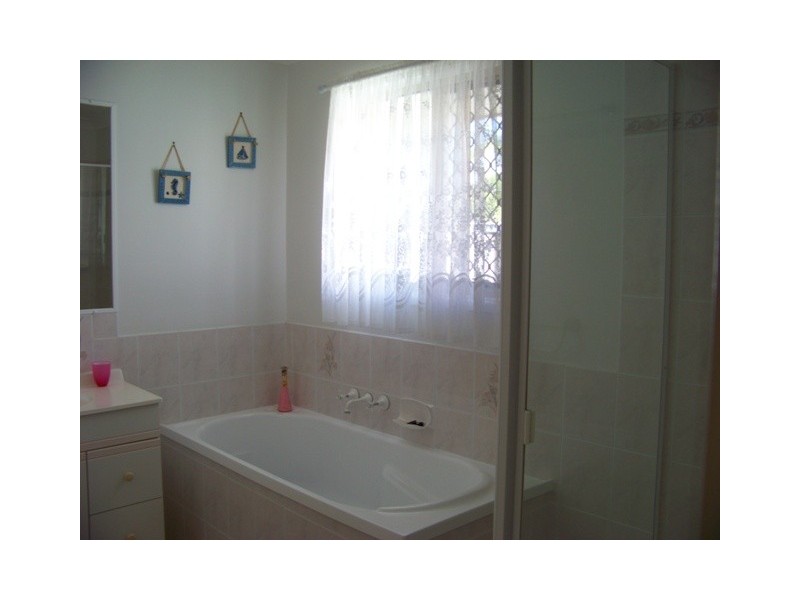 148 BEERBURRUM ST, Aroona QLD 4551