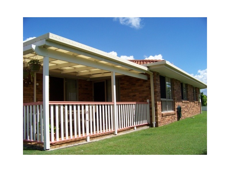 148 BEERBURRUM ST, Aroona QLD 4551