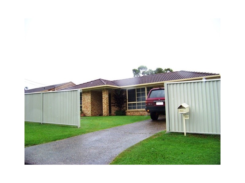 117 COOROORA STREET, Battery Hill QLD 4551