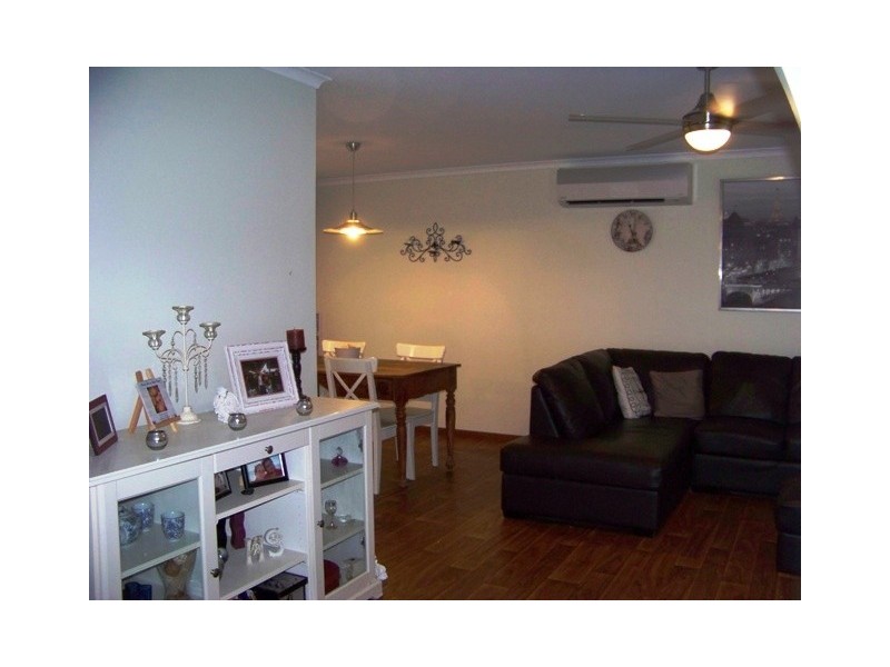 117 COOROORA STREET, Battery Hill QLD 4551