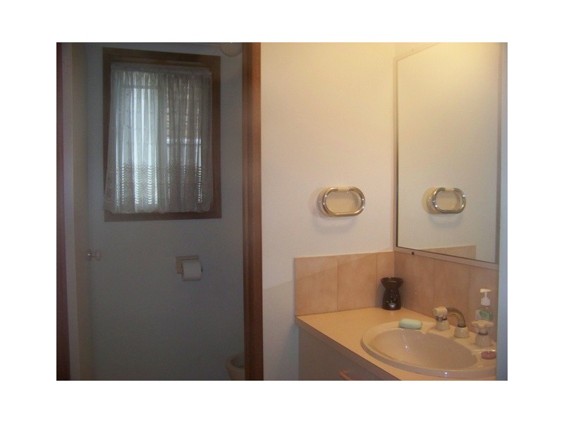 117 COOROORA STREET, Battery Hill QLD 4551