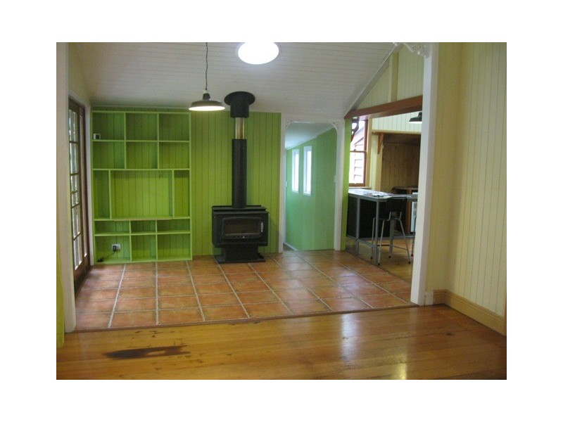 2122 OLD GYMPIE ROAD, Glass House Mountains QLD 4518