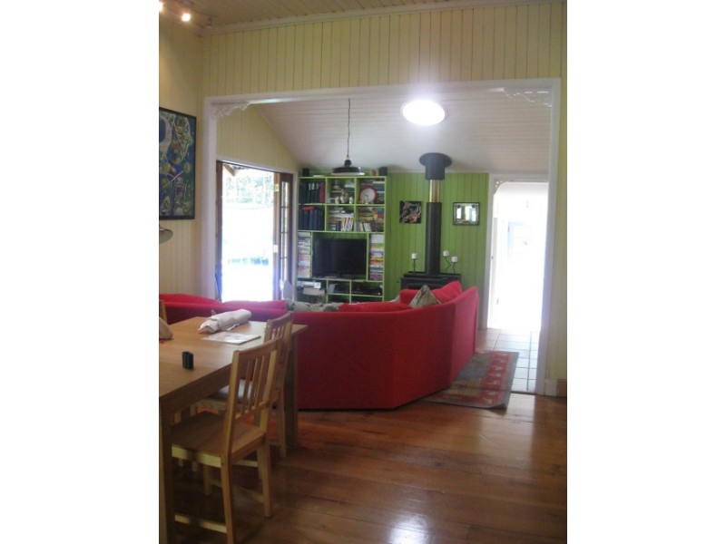 2122 OLD GYMPIE ROAD, Glass House Mountains QLD 4518