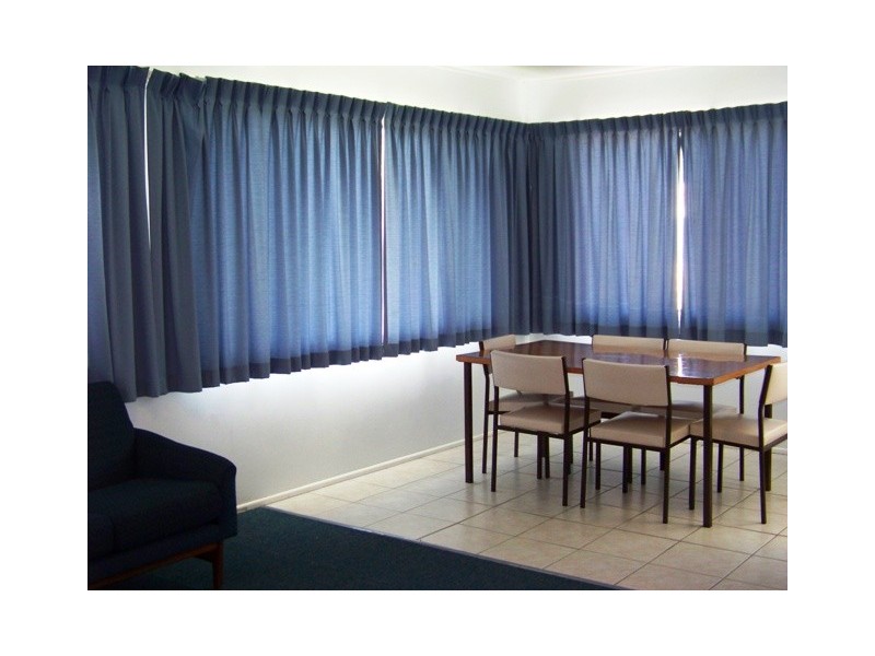 10 WAVELL AVENUE, Golden Beach QLD 4551