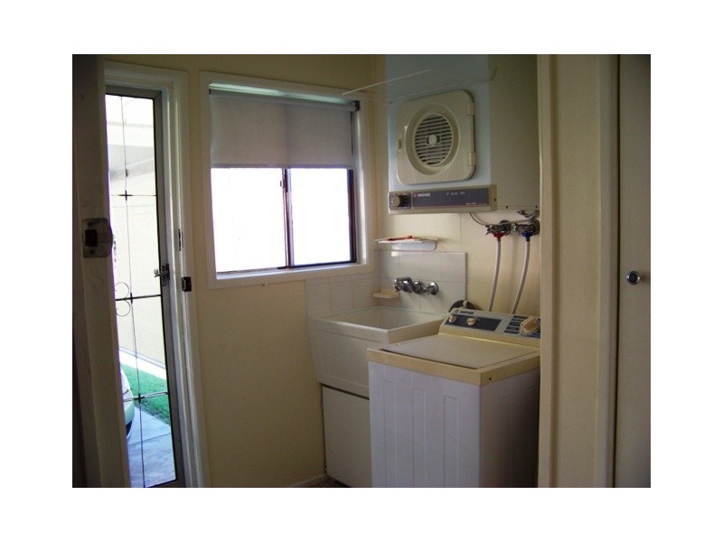 10 WAVELL AVENUE, Golden Beach QLD 4551